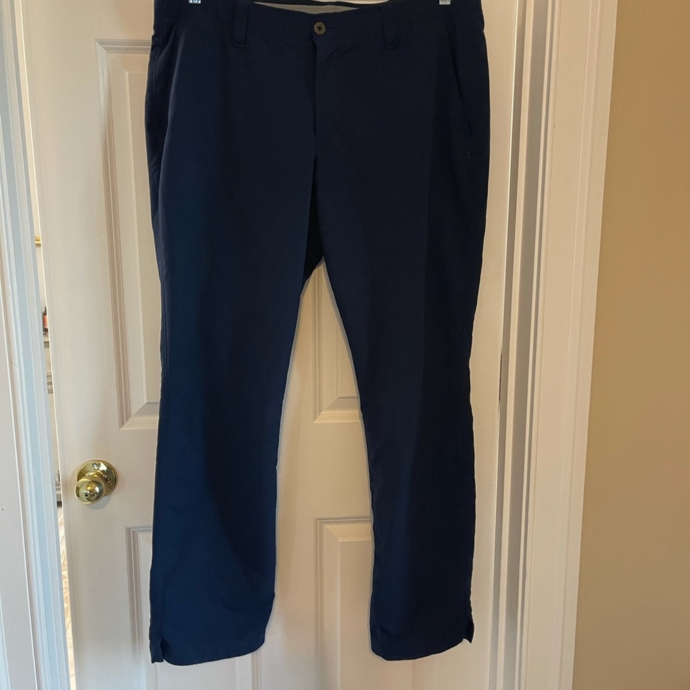 MENS UNDER ARMOUR MATCH PLAY GOLF NAVY BLUE LOOSE STRAIGHT PANT. SZ 40 X 34.